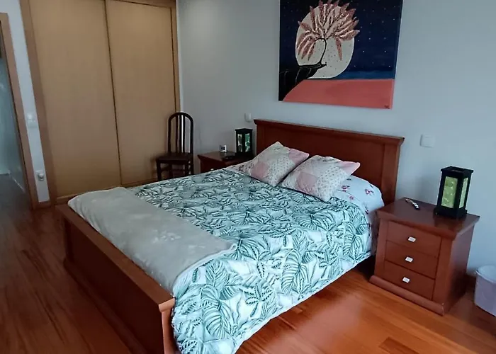 Private Bathroom Shared Kitchen