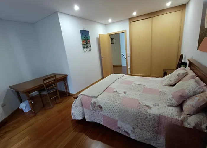 Private Bathroom Shared Kitchen 포르투